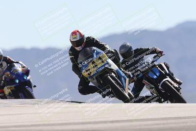 media/Oct-13-2025-Moto Forza (Mon) [[a66d839500]]/3-B Group/Session 4 (Turn 9)/